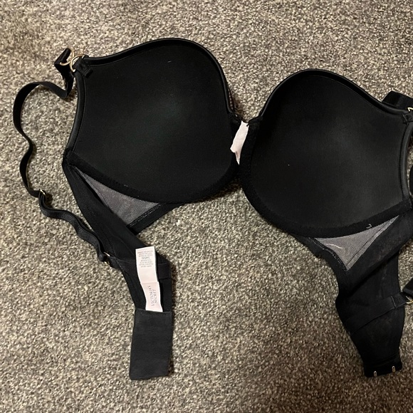 Victoria’s Secret bra, last chance, going to Goodwill - Picture 4 of 4